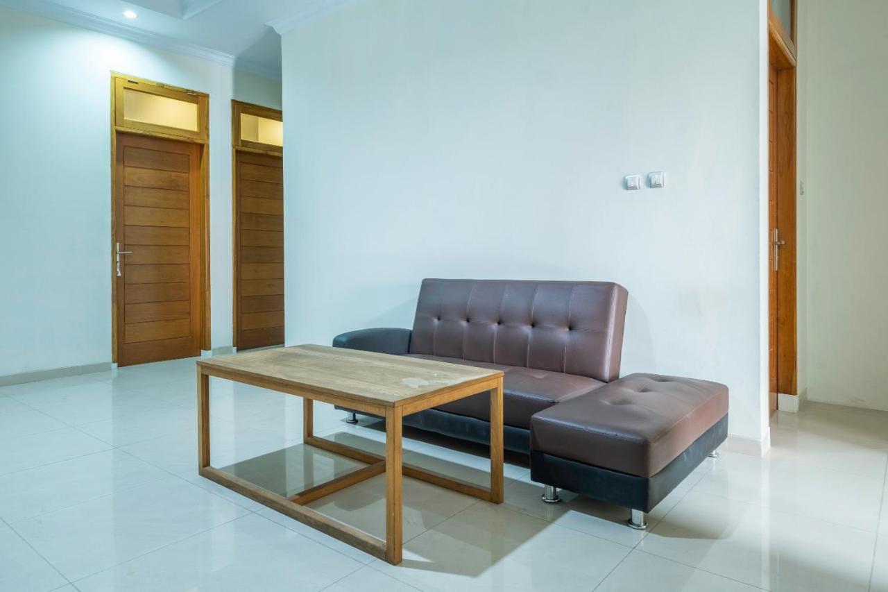 Hotel Oyo 2259 Zleepy Ks Tubun Cirebon Exterior foto